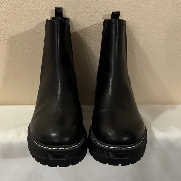 Marc Fisher Black Leather Footwear - Picture 12 of 15